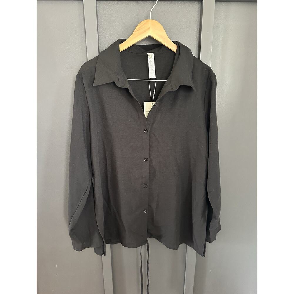 Halara Women’s Black Long Sleeve Button Up Shirt- NWT Side Slits Size XL